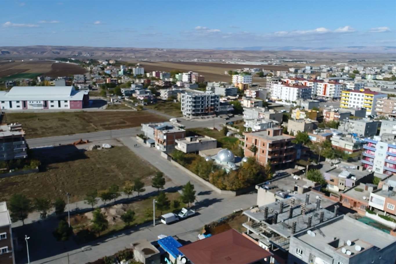 Emlakçılar: Verimli tarım arazileri imara açılacağına kentsel dönüşümle yeni alanlar oluşturulmalı Emlakçılar: Verimli tarım arazileri imara açılacağına kentsel dönüşümle yeni alanlar oluşturulmalı